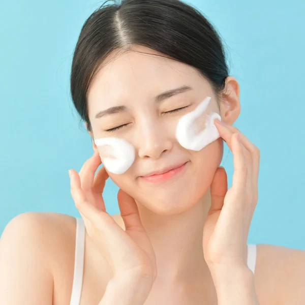 ROUND LAB- Jabón facial | 1025 Dokdo 150ml
